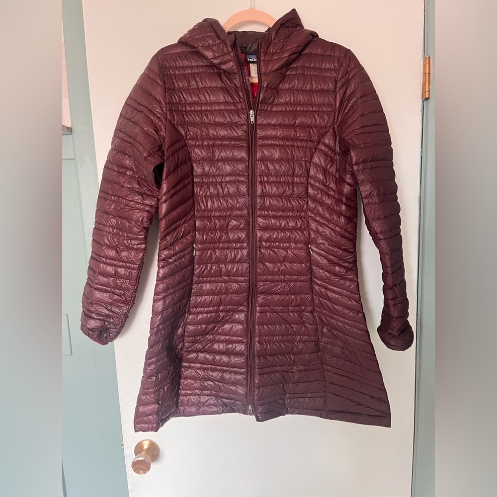 Patagonia long maroon down puffy jacket